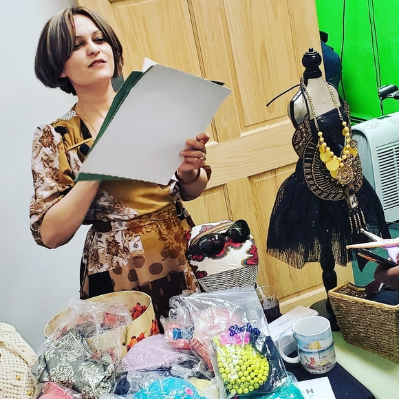 Emtstruck Posh&Sip Bronx NY - Picture 4 of 8